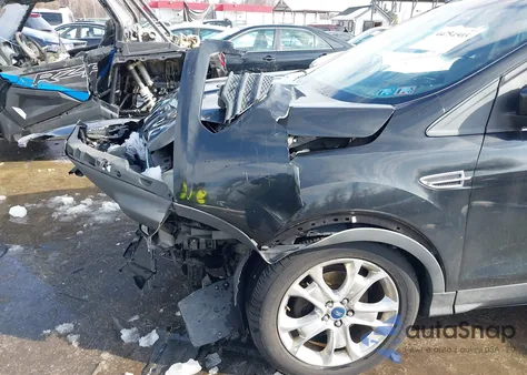 2013 Ford Escape Se z USA, uszkodzony, nr VIN 1FMCU0GXXDUA32839